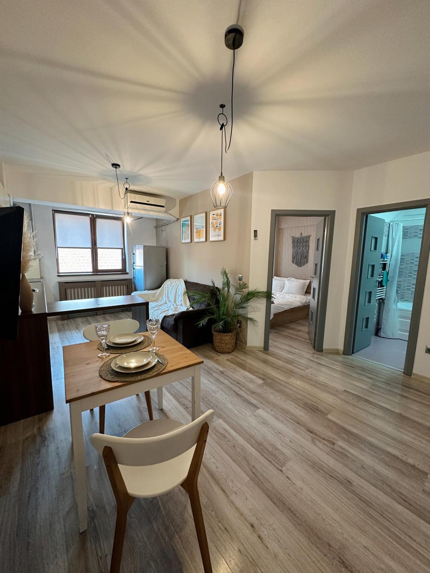 Modern Flat - Apartament Nou Aproape De Spital Si Aeroport Iasi Bagian luar foto